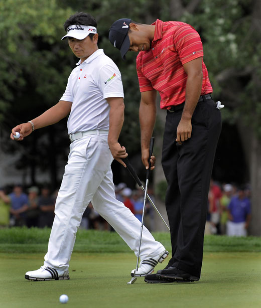 Y.E.Yang and Tiger Woods, USPGA 2009