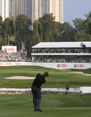Poulter's approach on 18