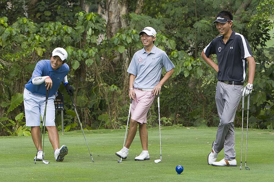 Terrence shares a laugh with Shinichi Mizuno (left) and Liu Lok-tin (right).