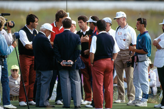 Ballesteros, Olazábal, Azinger and Pate get involved in a heated debate