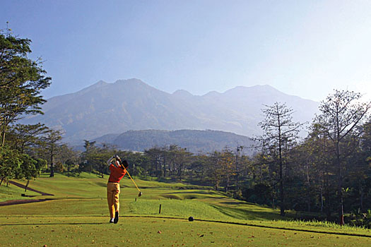 A picture-perfect backdrop awaits at Taman Dayu