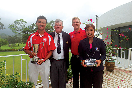 Valentine with national coach Brad Schadewitz and Junior Open winners