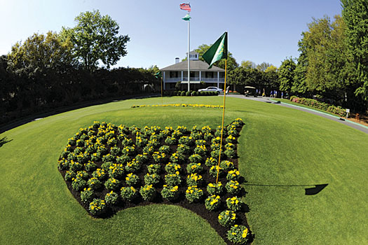 The lawn in front of Augusta’s famous old colonial-style clubhouse