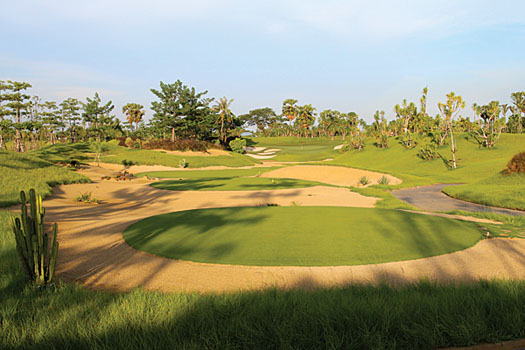 Imaginative bunkering is a feature at the revolutionary Nikanti Golf Club