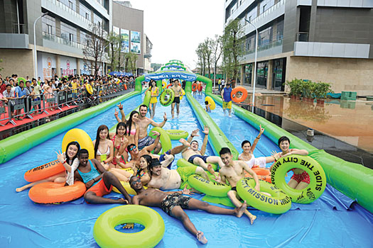 Slide the City was a prelude to the opening of MH Mall at Mission Hills Centreville