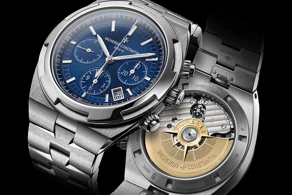 The Overseas Chronograph is equipped with Calibre 5200