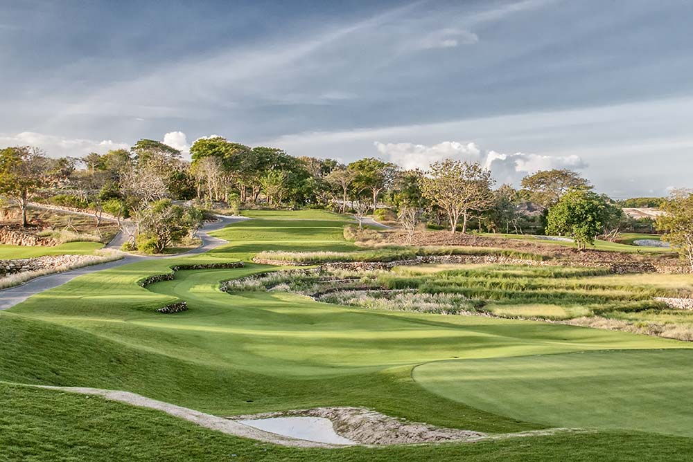 Greenside at the 186-yard 13th 