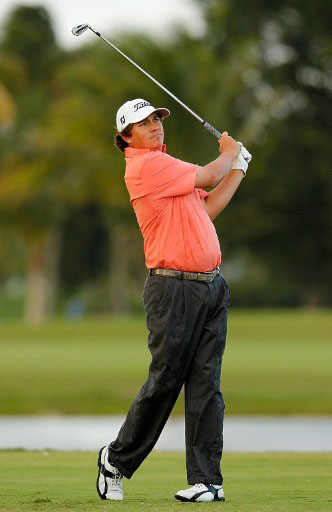 A svelte Jason Dufner on the 9th