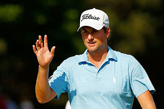 Webb Simpson shoots a three-under 69 