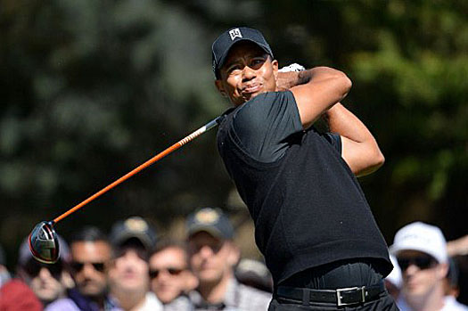 Tiger Woods shares lead with Jim Furyk and David Toms