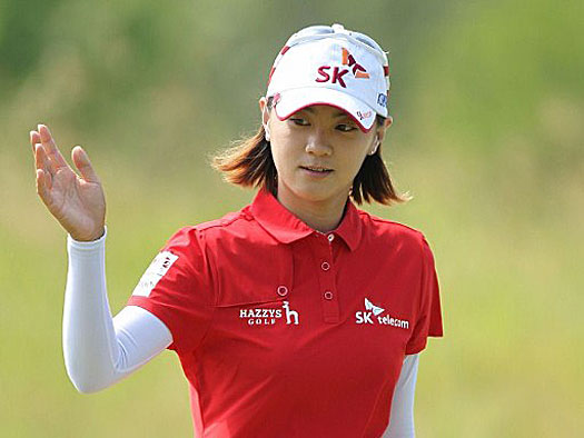 Na Yeon Choi fires a remarkable seven-under par 65