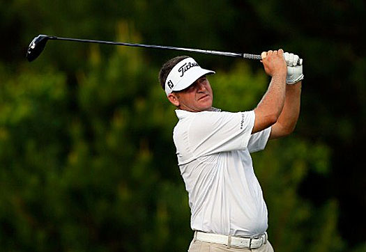 Jason Bohn fires an eight-under 64 before heavy rains halted play