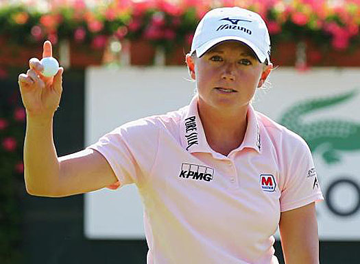 Stacy Lewis stays ahead on 12-under-par