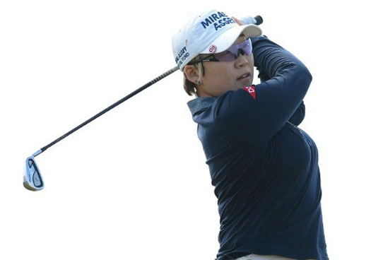 Shin Jiyai shoots a flawless 64