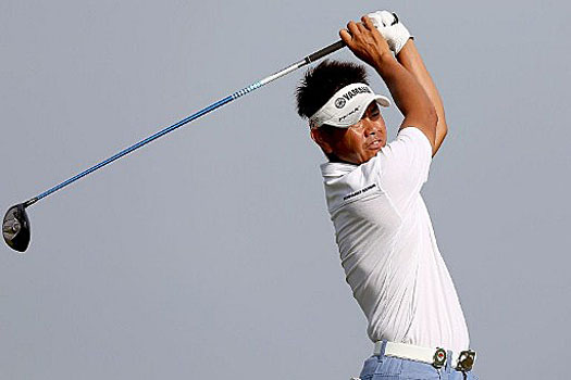 Hiroyuki Fujita cards a three-under-par 68 for a one-shot lead