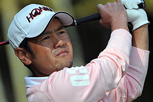 Masamichi Uehira fires a six-under-par 65