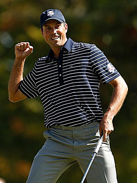 Matt Kuchar makes 3 birdies