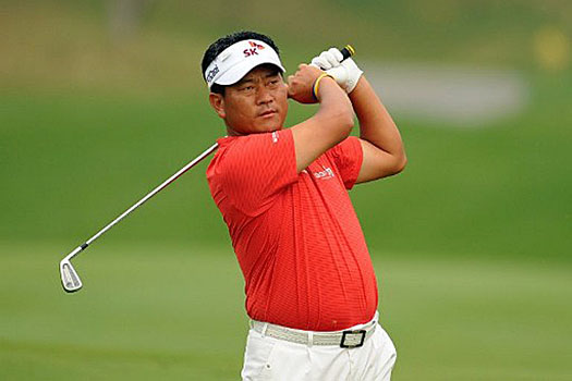 K.J. Choi hits eight birdies through 14 holes