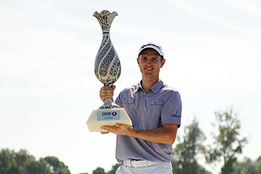 Justin Rose defeats Lee Westwood by a stroke