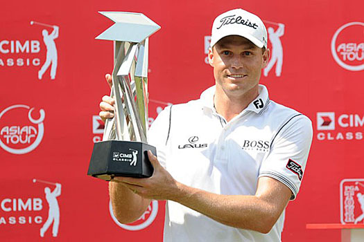 Nick Watney holds off charges by Woods and Van Pelt