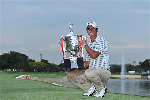 Matteo Manassero with his third European Tour trophy