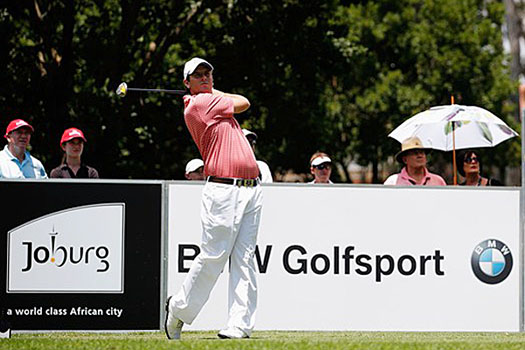 Aiken cardes eight birdies and one bogey in the first 15 holes