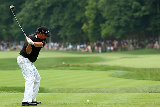 Jason Dufner withdrew after 10 holes of his opening round