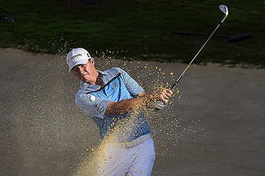 Defending champion Jimmy Walker fires 10 birdies