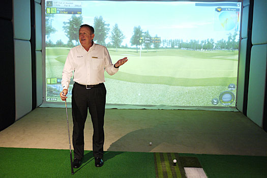 Peter Downie, the Club's General Manager, demonstrates Golfzon Vision